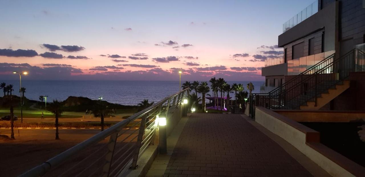 הוילה Seascape Terraces נתניה מראה חיצוני תמונה