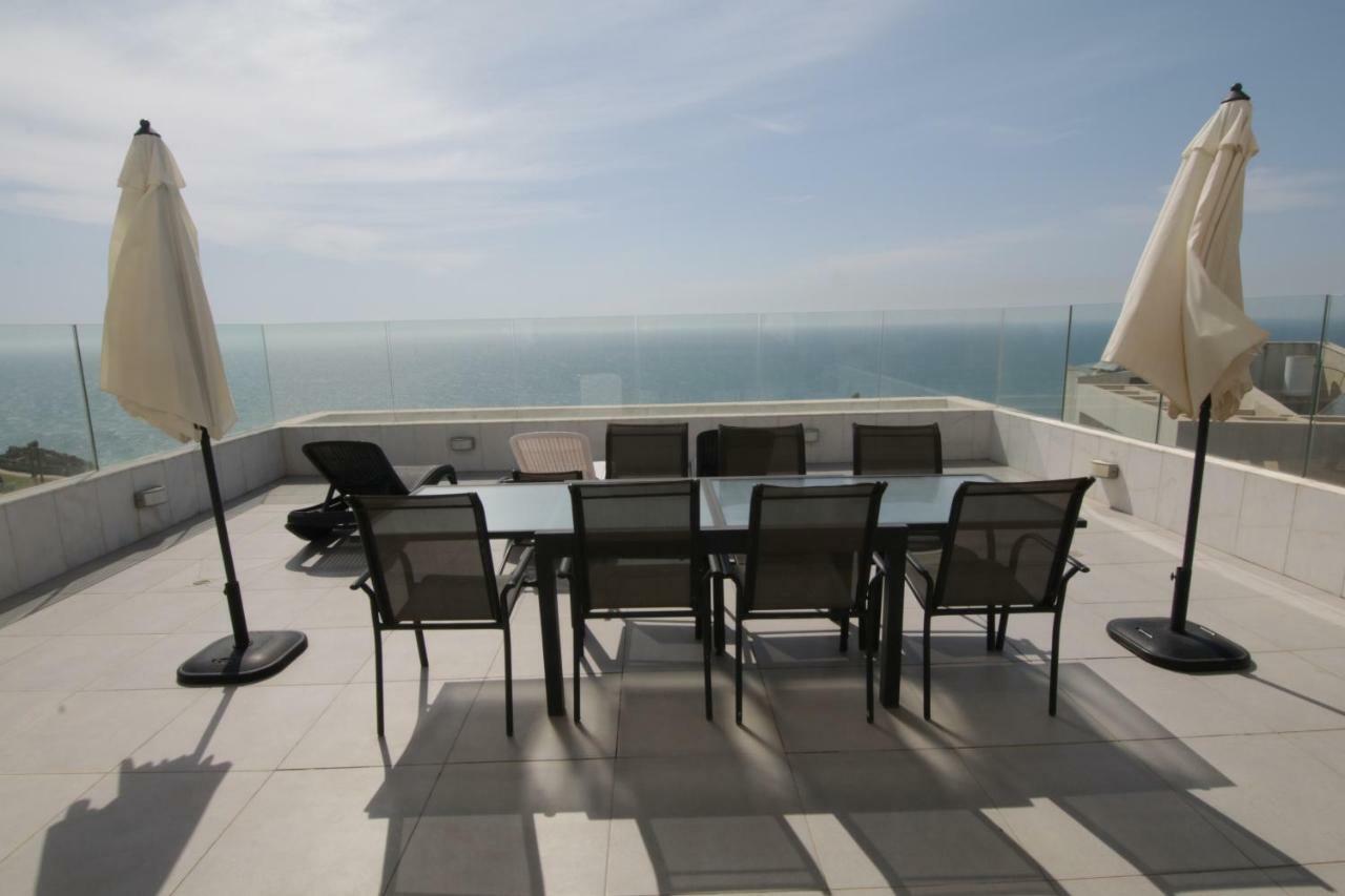 הוילה Seascape Terraces נתניה מראה חיצוני תמונה