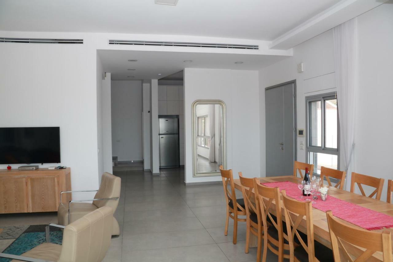 הוילה Seascape Terraces נתניה מראה חיצוני תמונה
